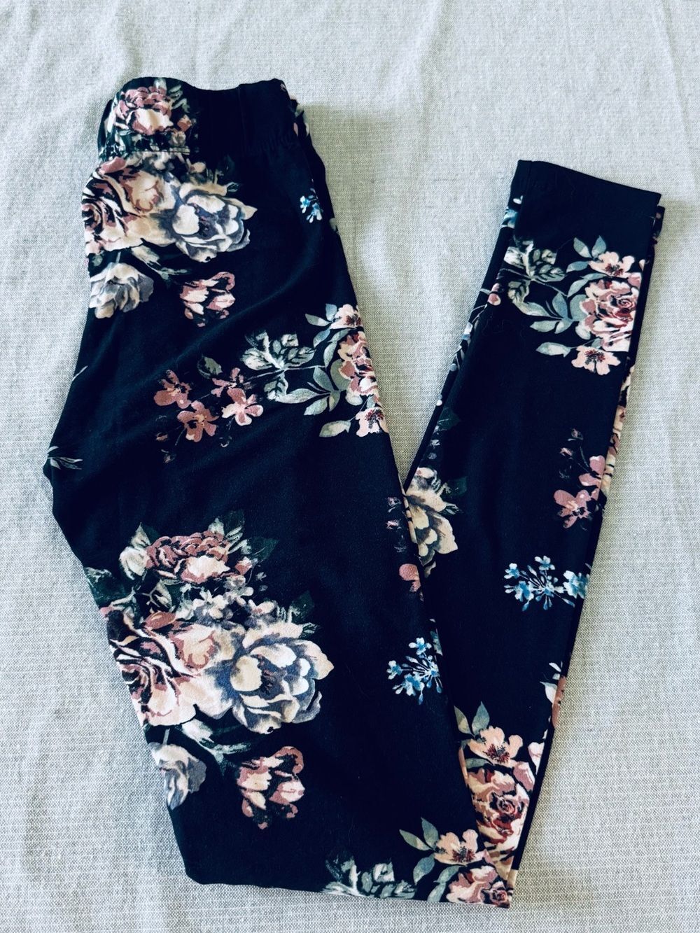 Soft Floral Black Pink Justify Leggings S